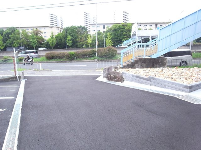 豊中市上新田１丁目の店舗事務所