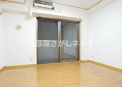 ロイヤルガーデン哲学堂【おとり物件なし】#学生・社会人にオススメ！初期費用分割払いOK！の居間・リビング