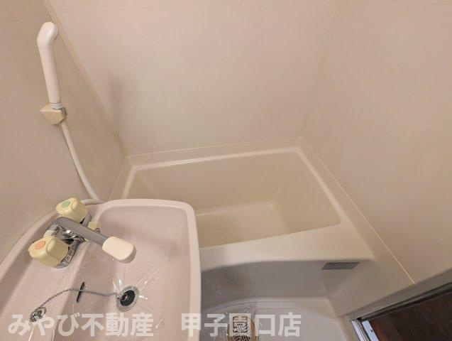 ハイムＴＡＫＡの浴室