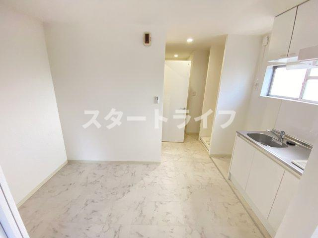 大阪市淀川区十三元今里１丁目の賃貸マンションの居間・リビング