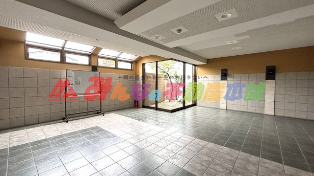 ランドゥール久留米サウスステージのエントランス