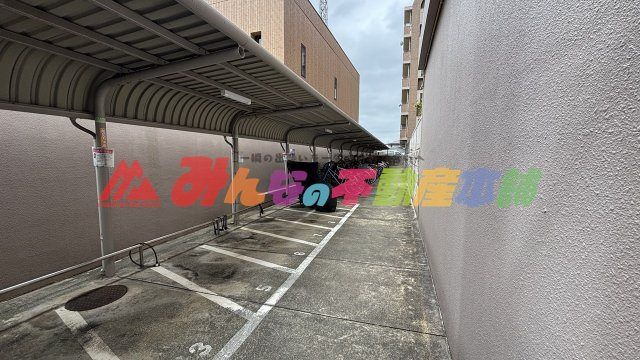 ランドゥール久留米サウスステージの駐輪場