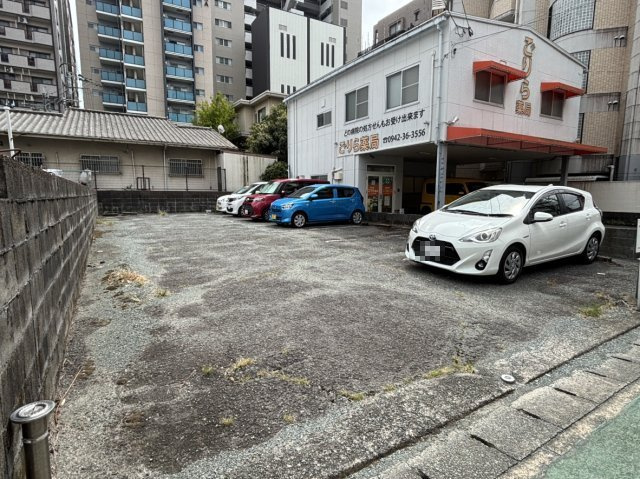 新日産商事月極駐車場の駐車場