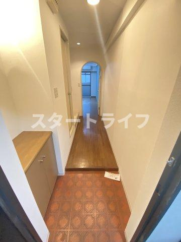 大阪市東淀川区東中島１丁目の賃貸マンションの玄関