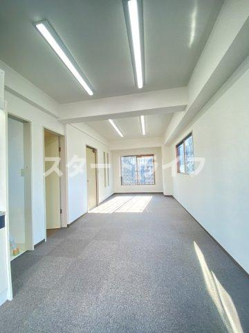 大阪市淀川区東三国４丁目の賃貸マンションの寝室