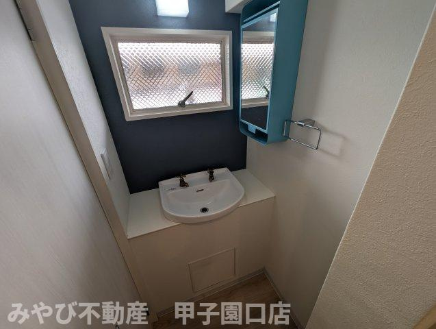 光南荘マンションの洗面所