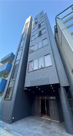 大阪市西区九条南２丁目のビルの外観