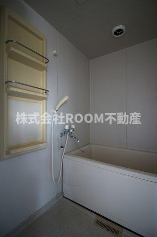 光ハイツの浴室|日々の疲れを癒すお風呂付です