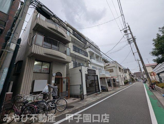 セレクト三愛