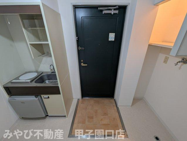 セレクト三愛の玄関