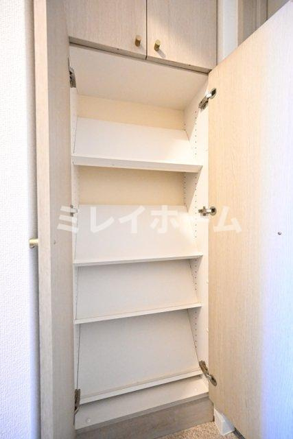 菱和パレス品川島津山の玄関