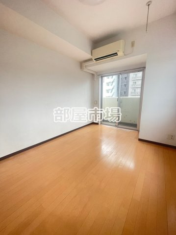バージュアル西日暮里の居間・リビング