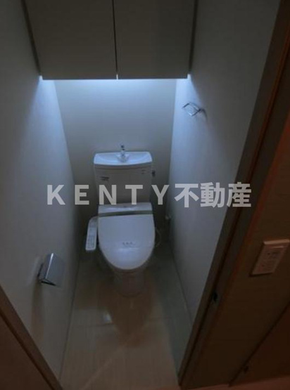 【トイレ】 | レジデンス雪谷大塚 | 落ち着いた色調のトイレです
