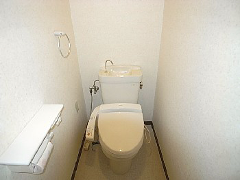 八坂一番館のトイレ