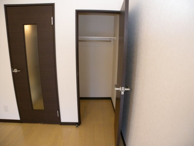 パインルージュ南貴崎の収納