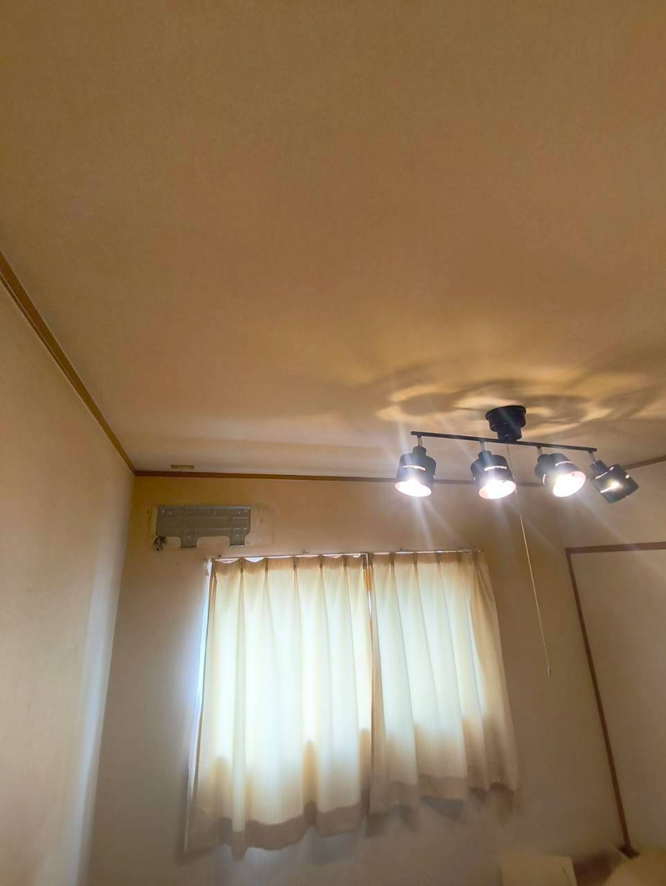 熊本市西区池田4丁目　事務所兼住宅の洋室|きれいな洋室です