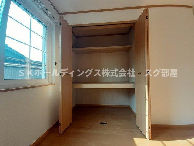 メゾン　パストラルＢの収納
