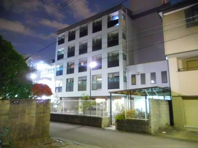 北園ハイツの外観