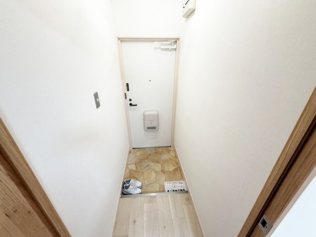 ビギンハイツA棟の玄関