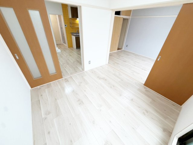 ビギンハイツA棟の洋室