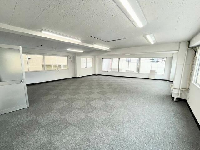 大田区蒲田５丁目の店舗事務所の内装