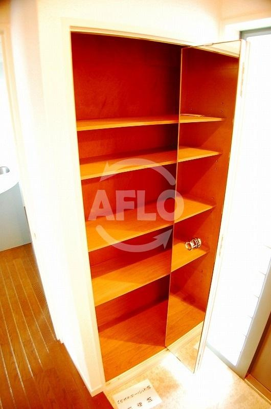ヴェスタ堀江の収納|ヴェスタ堀江　シューズボックス