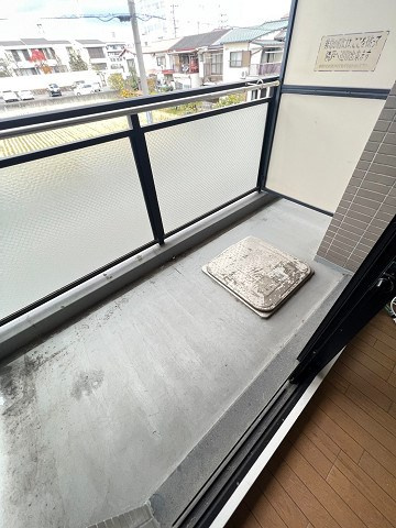 尼崎市猪名寺２丁目の賃貸マンションのバルコニー