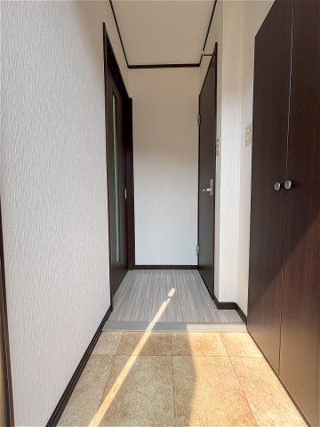 アメージングエステートの玄関