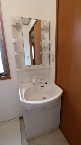 クレールカーサの洗面所