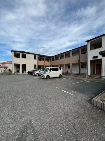 サンライズの駐車場