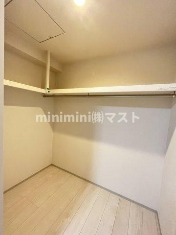 esteOeste難波元町の収納|※同マンション別間取り参考写真です