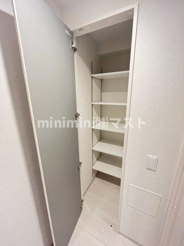 esteOeste難波元町の収納|※同マンション別間取り参考写真です