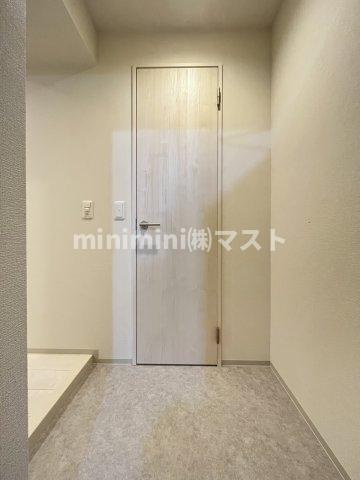 esteOeste難波元町の玄関|※同マンション別間取り参考写真です
