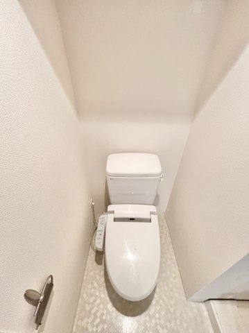 アドバンス西梅田Ⅳエールのトイレ|※別号室参考写真