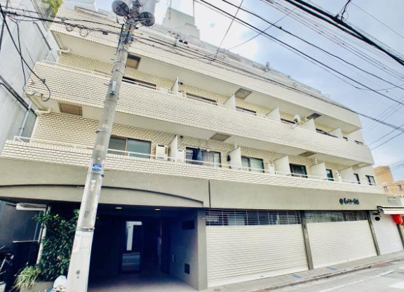 ロイヤルメゾン荻窪のエントランス
