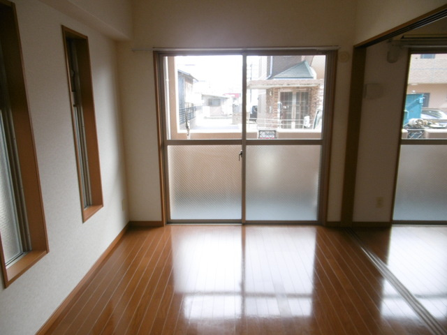 ジュネス横浜２の子供部屋