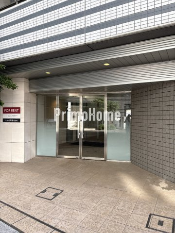 ルクレ日本橋馬喰町のエントランス