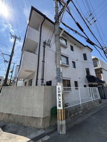 ドュ・エリング香里の外観