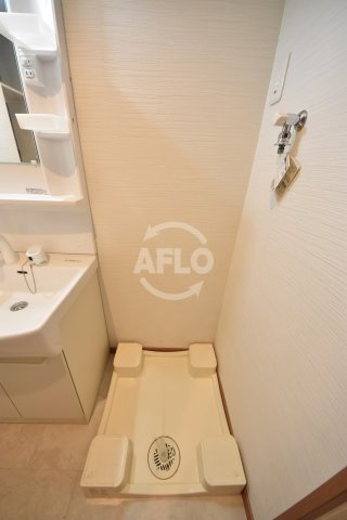 ドゥエリング梅田の洗面所|ドゥエリング梅田　室内洗濯機置き場