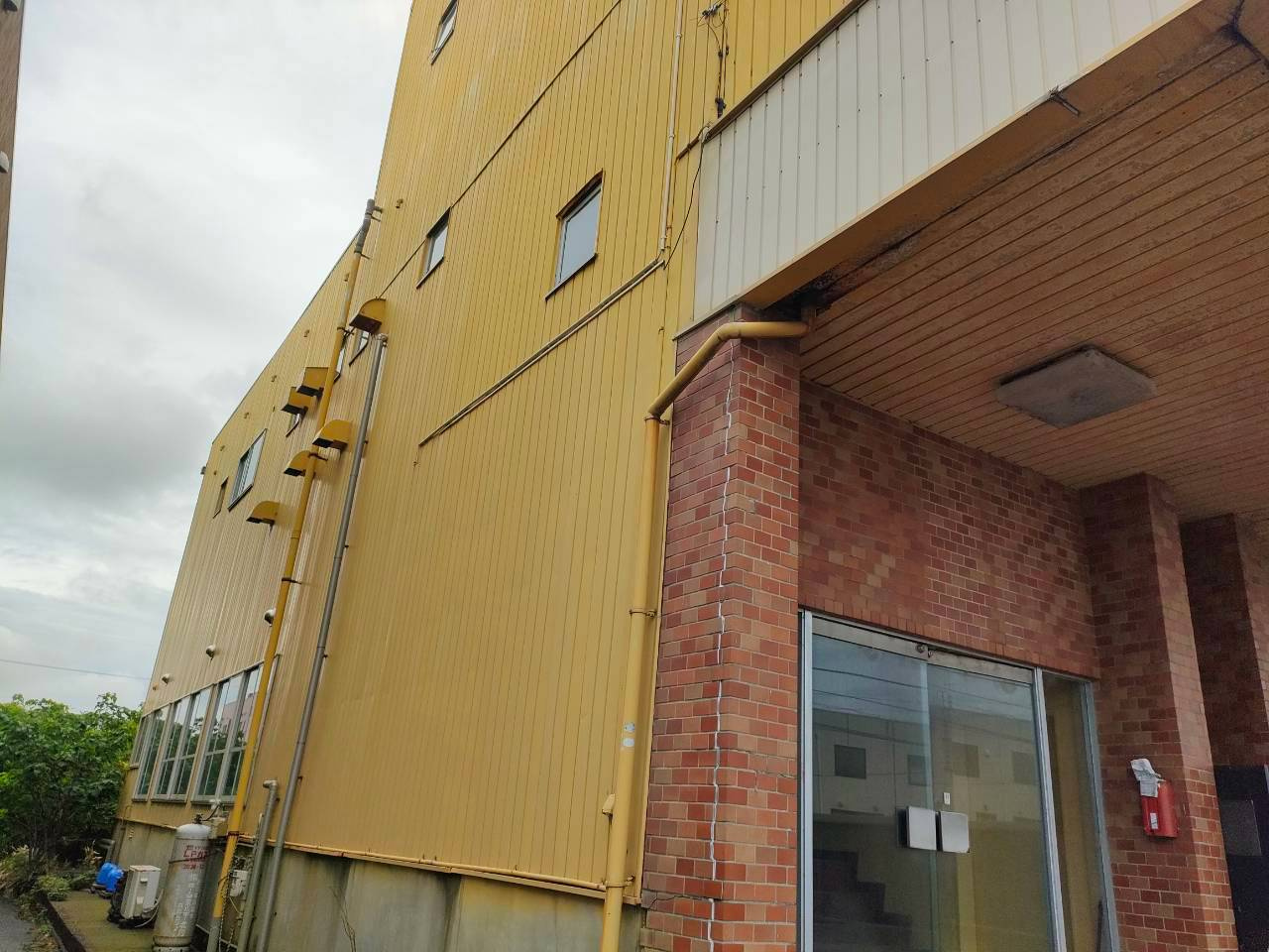 小松市有明町 1棟商業ビルの外観