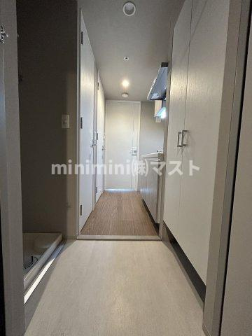 WORVE大阪本町の玄関