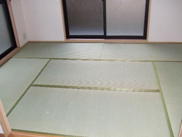 グランドハイツ廣善の和室