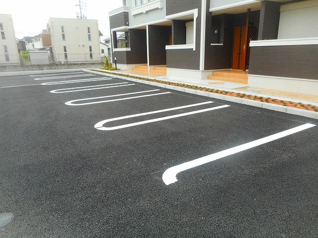 クレアメゾン　Ⅰの駐車場