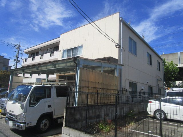 北区浮間４丁目の倉庫