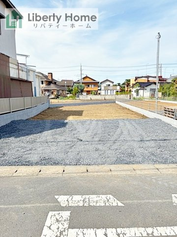 鉾田市鉾田第1　新築戸建　1号棟の前面道路含む現地写真