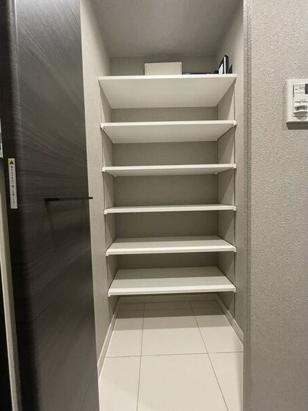 プレサンスロジェ千種内山の収納