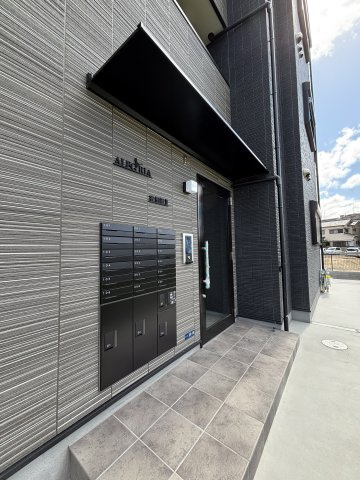 ALEGRIA香里園Ⅱのエントランス