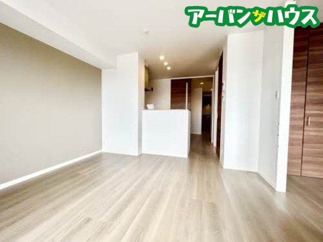 リバーサイド ハナの居間・リビング