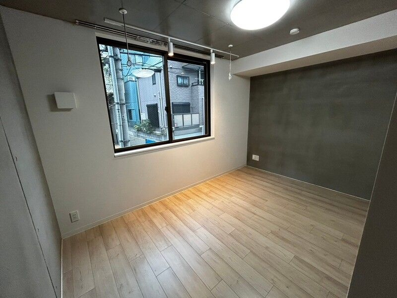 Ludens志村坂上