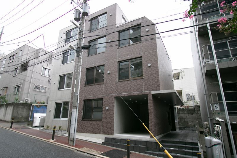 Ludens志村坂上の外観